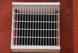 玉林金峰 以锌钢技术铸就安防典范，引领建筑建材品质新标杆